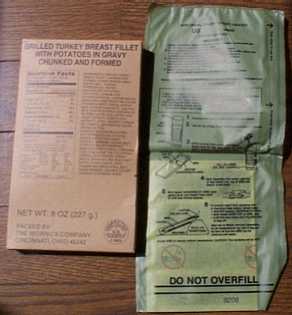 1999 MRE # 18 - Turkey Breast w/Gravy & Potatoes entree and flameless ration heater