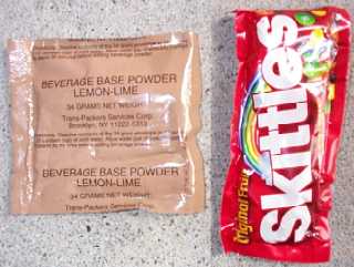 1999 MRE #19 - Beef w/Mushrooms - lime flavored powder beverage and skittles