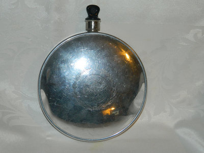 spanish war canteen uncovered.jpg (432.56 KiB) Viewed 33344 times spanish war canteen uncovered.jpg