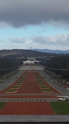 20160723_112505.jpg (232.49 KiB) Viewed 12625 times Looking down Anzac parade, from the front steps.