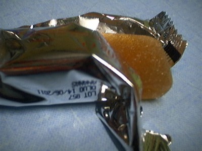 RIE-fruit-bar.JPG (61.43 KiB) Viewed 11662 times The fruit bar, this one is pineapple flavored, not bad for those who like the French traditionnal "pâtes de fruits"