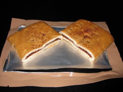 cinnamon_bun_sandwich-4.jpg (79.4 KiB) Viewed 8859 times Cinnamon Bun innards