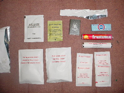 Dutch ration 1978 - contents bag2.JPG