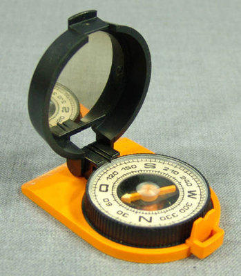 pic2A.jpg (43.49 KiB) Viewed 7057 times Turist-2 compass