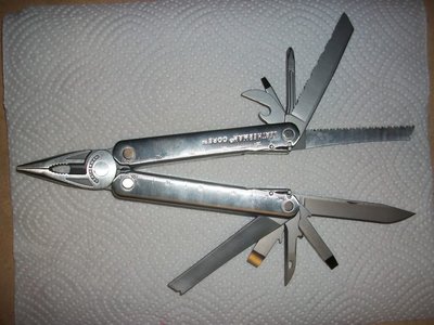 leatherman001.jpg