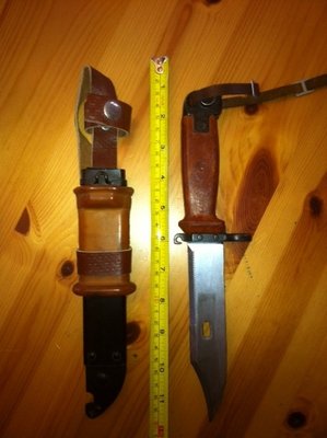 Izveshk AKM bayonet.jpg