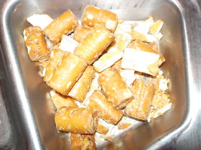 107.JPG (762.36 KiB) Viewed 14411 times These are called "combos" locally (pizzeria pretzel is the best flavor)