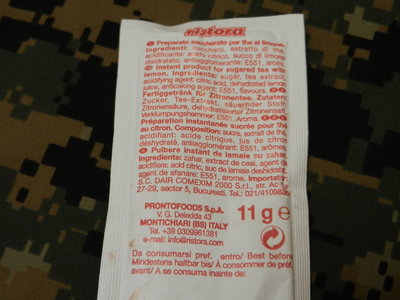 Says whats in it, but not how much water to use...