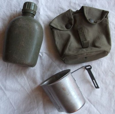 SADF canteen & cup.jpg