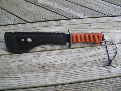 Spetsnaz machete.jpg (196.77 KiB) Viewed 7706 times At this moment I'm looking for a sturdier sheath since the nylon one broke down.