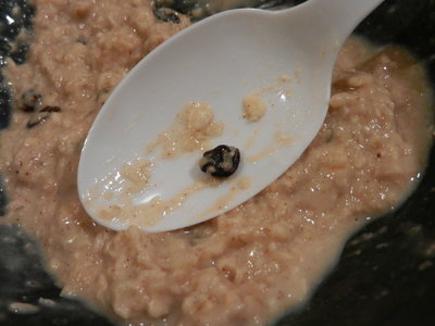 19.JPG (748.6 KiB) Viewed 8995 times Tiny little Raisins, Champagne Grape Raisins Maybe?
