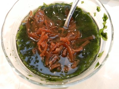 18.JPG (225.2 KiB) Viewed 8561 times I decided to add the cabbage to the soup, it was better than either of the two alone, still very salty though