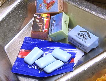 French RCIR sugar cubes and chewing gum