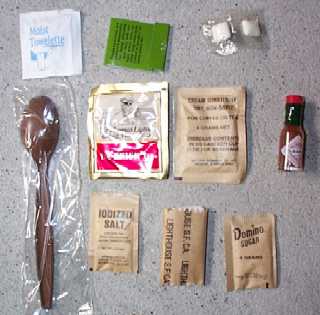 1999 MRE Menu # 16 - Chicken w/ Thai Sauce Accessory Pack