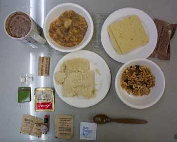 1999 MRE Menu # 16 - Chicken w/ Thai Sauce Whole Meal