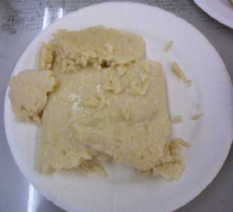 1999 MRE Menu # 16 - Chicken w/ Thai Sauce side dish of white rice 