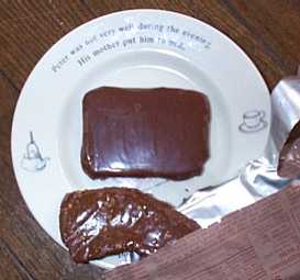 1999 MRE # 18 - Turkey Breast w/Gravy & Potatoes - chocolate covered cookie and energy bar
