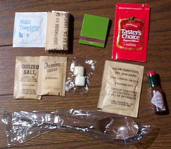 1999 MRE # 18 - Turkey Breast w/Gravy & Potatoes - accessory pack