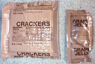 1999 MRE #19 - Beef w/Mushrooms - crackers and grape jelly